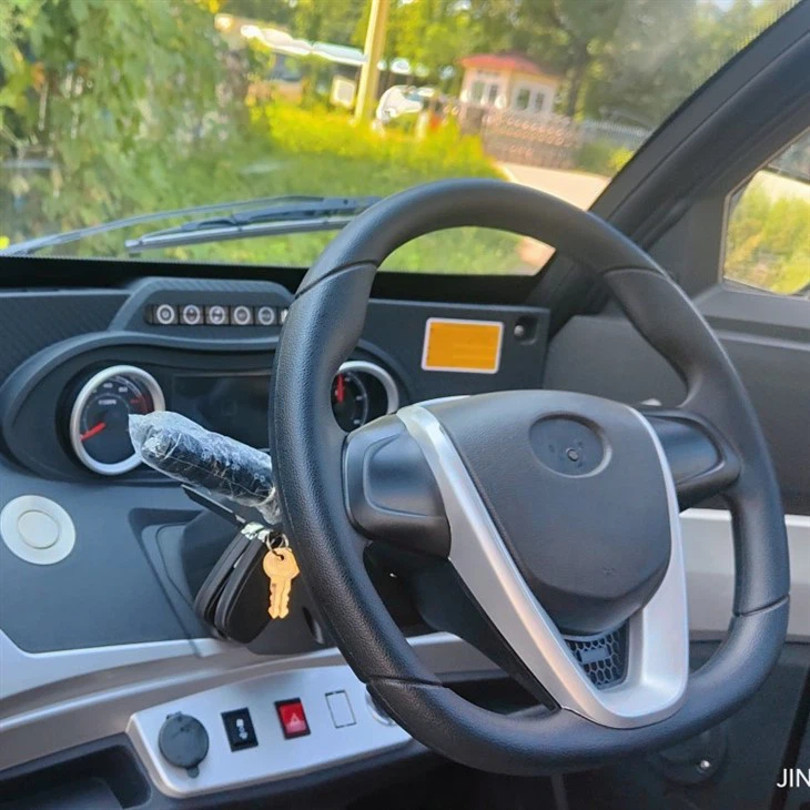 60V Electric Mini E Car Closed Cabin Scooter For Selling 60V Electric Mini E Car Closed Cabin Scooter For Selling